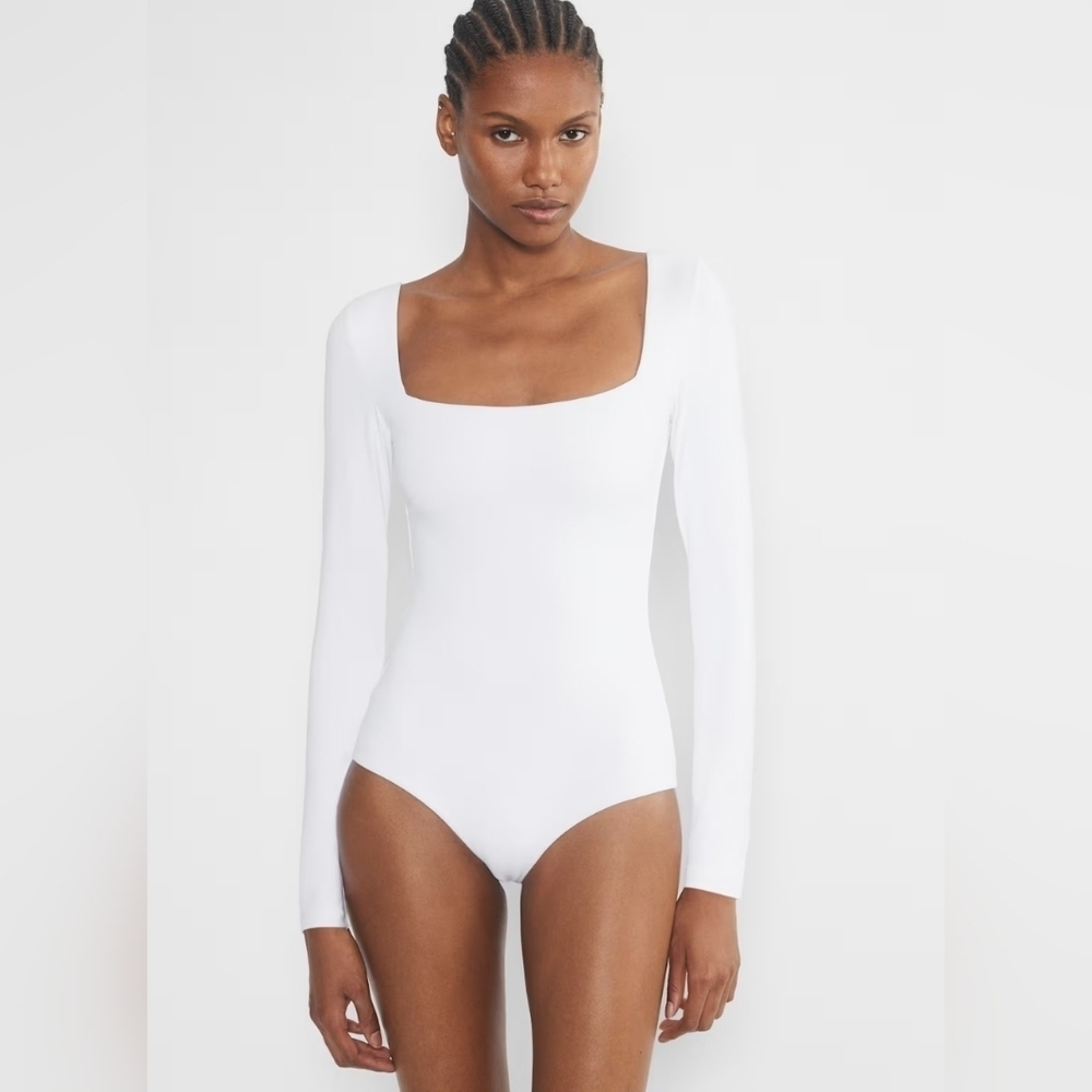 Aritzia Contour Square Neck Long Sleeve Bodysuit Minimalist White Size Small